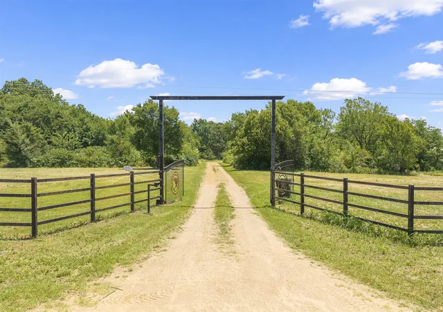41st image of 2474 S Log Cabin, Tishomingo, OK 73460 | MLS# 2627093