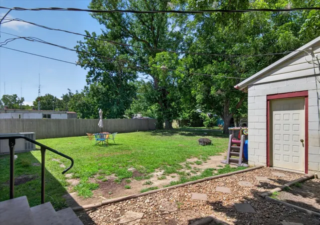 Photo 3 of Sale Pending at 816 S Maple St, Nowata, OK 74048 | MLS# 2627034 | Listing updated on 2026-08-20