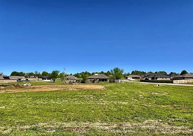 1st image of 17540 W Tray Rd, Tahlequah, OK 74464 | MLS# 2627127