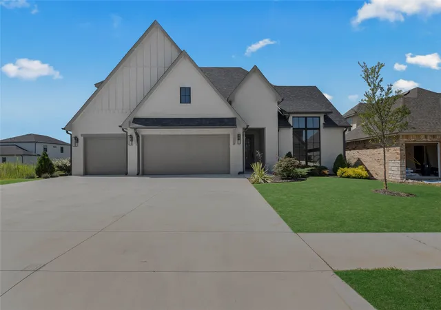 Photo 1 of Sale Pending at 2338 E 134th Circle S, Bixby, OK 74008 | MLS# 2626826 | Listing updated on 2026-08-20