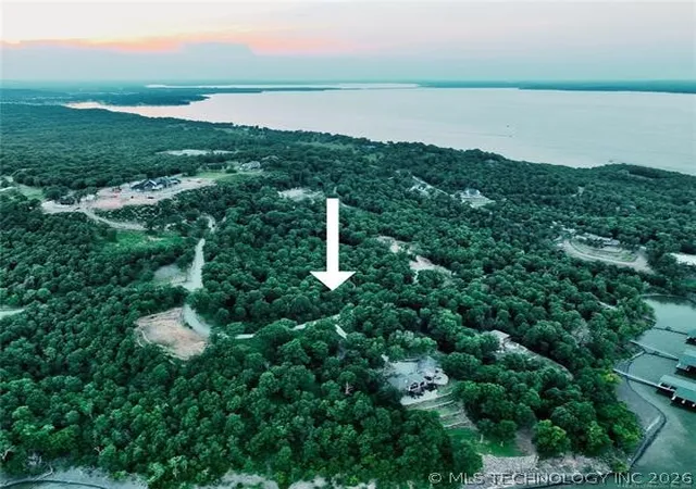 2nd image of 304 Stone Ridge Rd, Eufaula, OK 74432 | MLS# 2627156