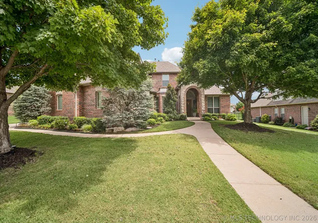 Photo 1 of Single family home for sale at 507 N 83rd Place, Broken Arrow, OK 74014 | MLS# 2626956 | Listing updated on 2026-09-21