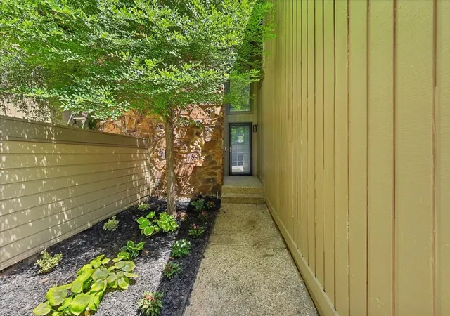 Photo 3 of Condo for sale at 5804 S Atlanta Ave #2, Tulsa, OK 74105 | MLS# 2626831 | Listing updated on 2026-08-22