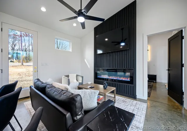 5th image of 42 Happy Pl, Broken Bow, OK 74728 | MLS# 2626489