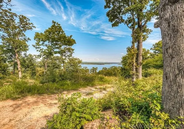 3rd image of 306 Stone Ridge Rd, Eufaula, OK 74432 | MLS# 2627201