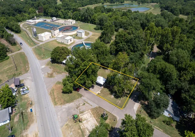 Photo 2 of Single family home for sale at 210 Main, Caddo, OK 74729 | MLS# 2627222 | Listing updated on 2026-08-20