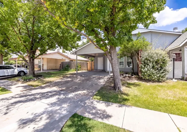 Photo 2 of Sale Pending at 1525 S 112th Eastavenue, Tulsa, OK 74128 | MLS# 2626360 | Listing updated on 2026-08-20
