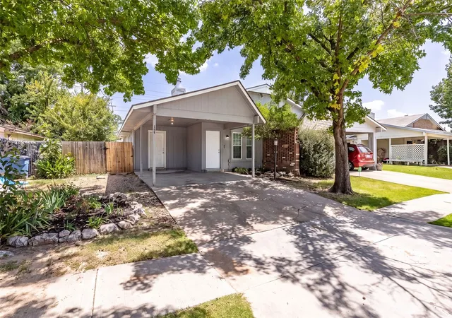 Photo 3 of Sale Pending at 1525 S 112th Eastavenue, Tulsa, OK 74128 | MLS# 2626360 | Listing updated on 2026-08-20