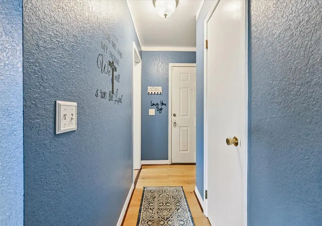 Photo 4 of Sale Pending at 14805 E Latimer St, Tulsa, OK 74116 | MLS# 2626980 | Listing updated on 2026-08-24