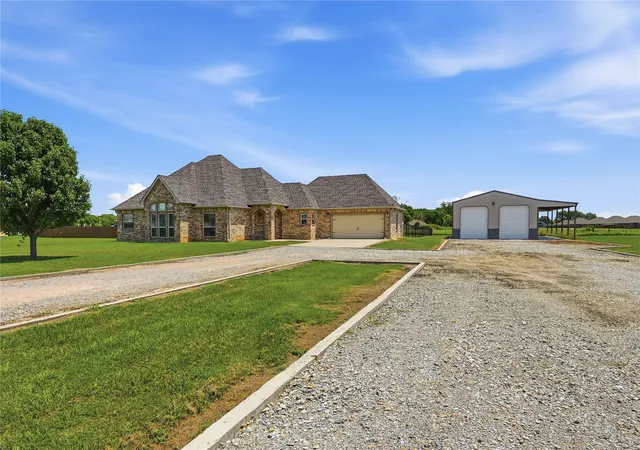 2nd image of 230 Buck Trl, Durant, OK 74701 | MLS# 2627149
