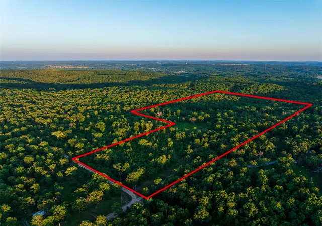 3rd image of 1 W 691 Rd, Hulbert, OK 74441 | MLS# 2627001