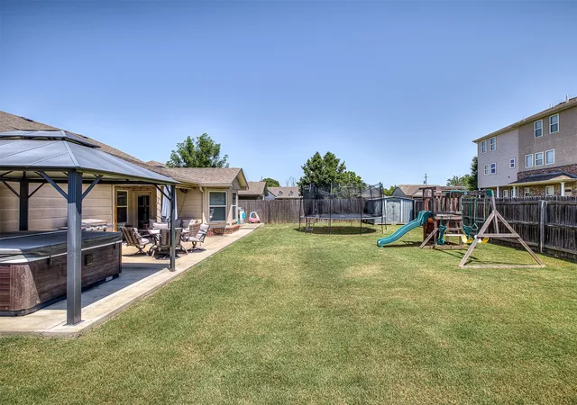 39th image of 2006 W Greenleaf Ct, Bartlesville, OK 74006 | MLS# 2627287
