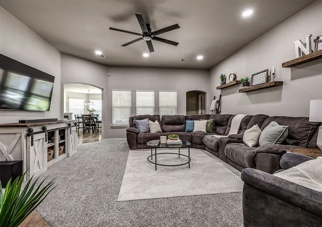 4th image of 2006 W Greenleaf Ct, Bartlesville, OK 74006 | MLS# 2627287