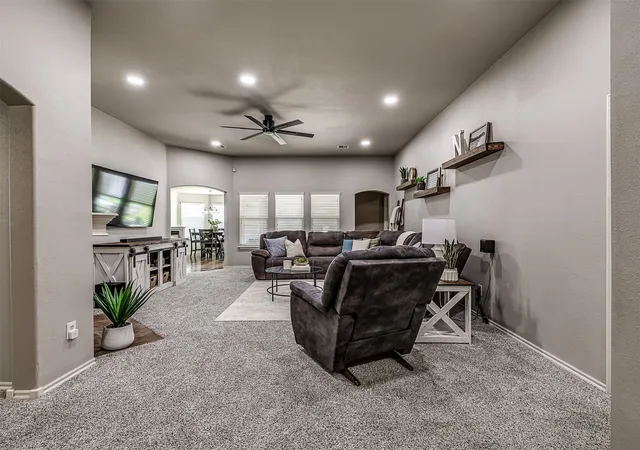 5th image of 2006 W Greenleaf Ct, Bartlesville, OK 74006 | MLS# 2627287