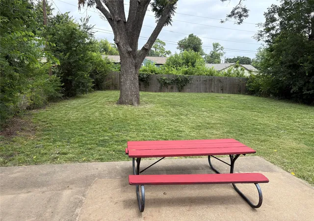Photo 15 of Sale Pending at 2131 W 46th Place S, Tulsa, OK 74107 | MLS# 2627307 | Listing updated on 2026-08-25