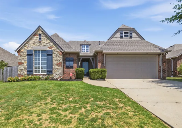 Photo 1 of Sale Pending at 1415 W 118th Street, Jenks, OK 74037 | MLS# 2627309 | Listing updated on 2026-08-21