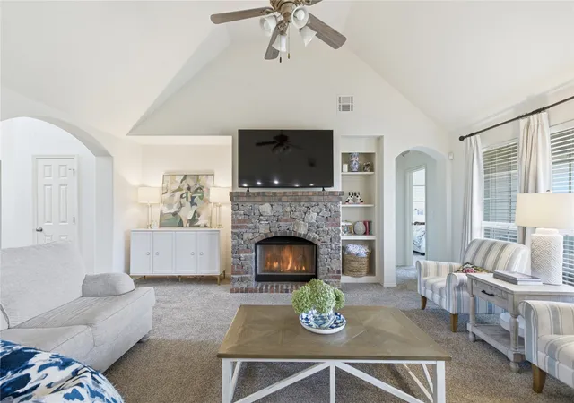 Photo 3 of Sale Pending at 1415 W 118th Street, Jenks, OK 74037 | MLS# 2627309 | Listing updated on 2026-08-21
