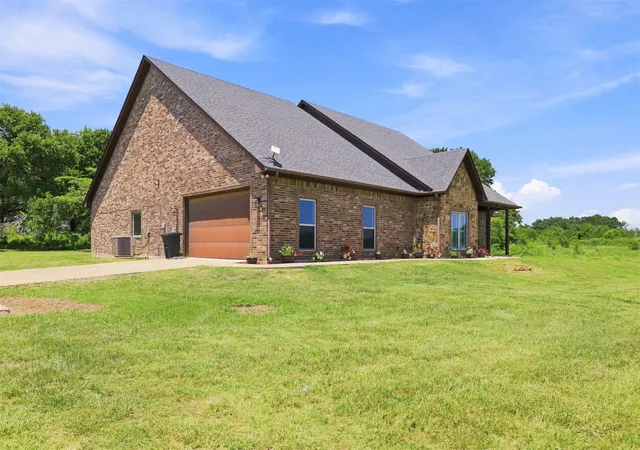1st image of 4870 Lemon Hill, Calera, OK 74730 | MLS# 2627321