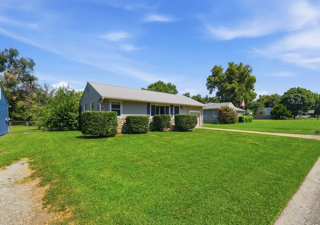 3rd image of 2514 S Oswego Ave, Tulsa, OK 74114 | MLS# 2626839