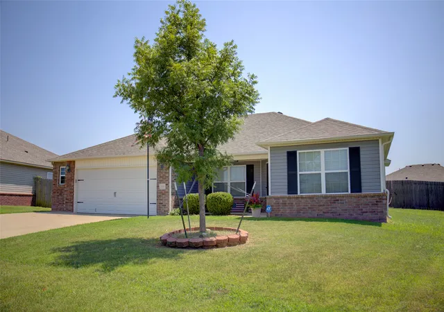 Photo 2 of Single family home for sale at 25450 E 93rd Place S, Broken Arrow, OK 74014 | MLS# 2627221 | Listing updated on 2026-09-30