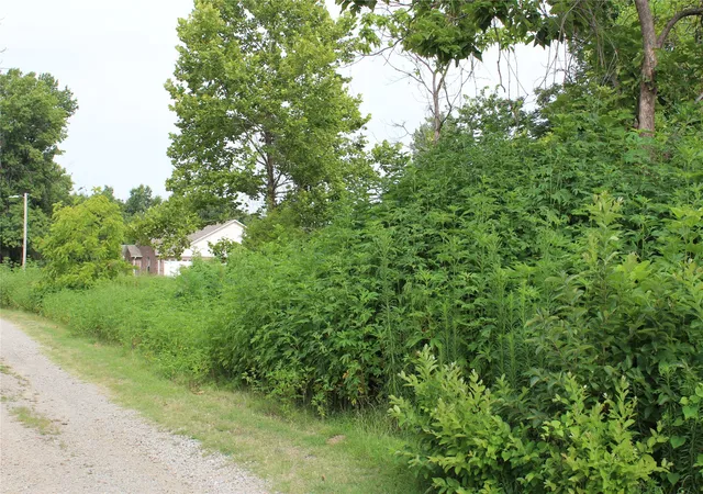 5th image of 507 Overmon, Eufaula, OK 74432 | MLS# 2627219