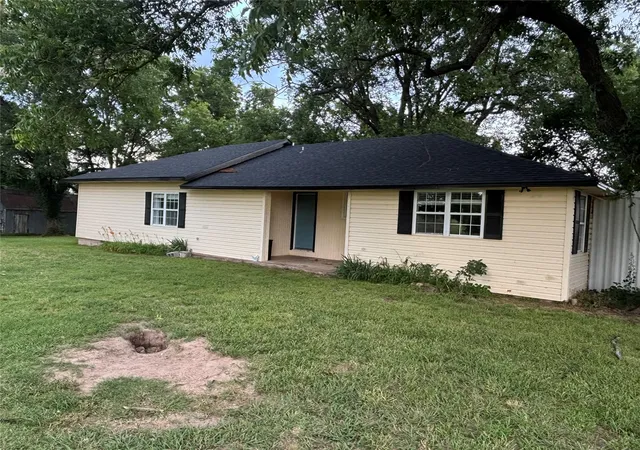 1st image of 11432 County Road 3536, Ada, OK 74820 | MLS# 2626876