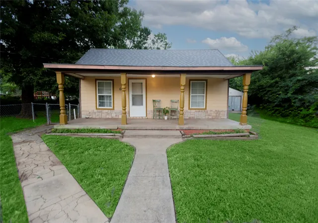 1st image of 60 Sw 2nd St, Krebs, OK 74554 | MLS# 2627369