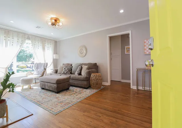 Photo 4 of Single family home for sale at 4918 S Madison Ave, Tulsa, OK 74105 | MLS# 2627248 | Listing updated on 2026-08-20