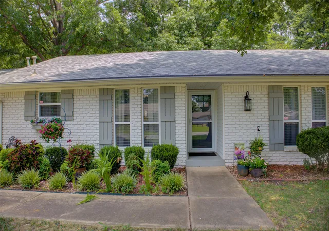 Photo 3 of Sale Pending at 8425 E 125th Street S, Bixby, OK 74008 | MLS# 2627108 | Listing updated on 2026-07-30