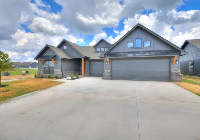1st image of 7613 E 89th St, Owasso, OK 74055 | MLS# 2627394
