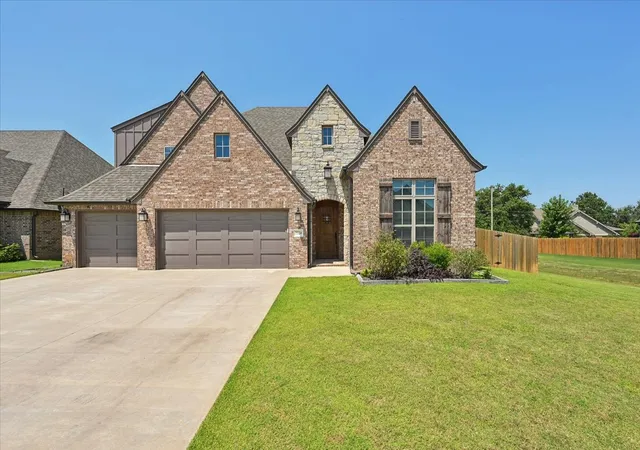 Photo 1 of Single family home for sale at 7724 N 147th Eastavenue, Owasso, OK 74055 | MLS# 2626600 | Listing updated on 2026-10-07
