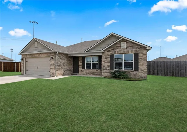 Photo 2 of Single family home for sale at 10018 E 110th Place, Owasso, OK 74055 | MLS# 2627150 | Listing updated on 2026-08-20