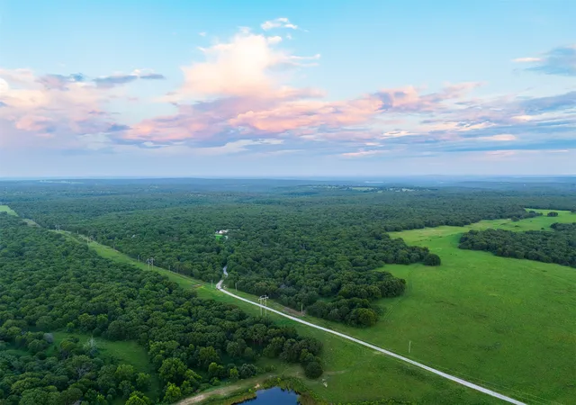 Photo 1 of Mansion for sale at 999 County Rd 2265, Skiatook, OK 74070 | MLS# 2627445 | Listing updated on 2026-08-20
