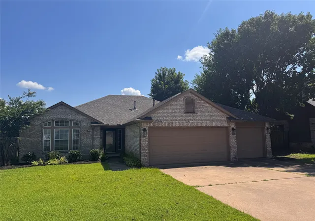 Photo 2 of Single family home for sale at 10216 E 116th Place S, Bixby, OK 74008 | MLS# 2626709 | Listing updated on 2026-08-20