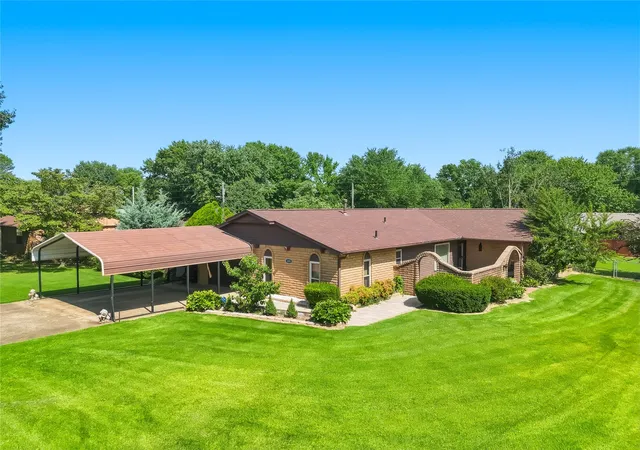 Photo 2 of Sale Pending at 1001 W Cedar St, Stilwell, OK 74960 | MLS# 2626742 | Listing updated on 2026-08-20