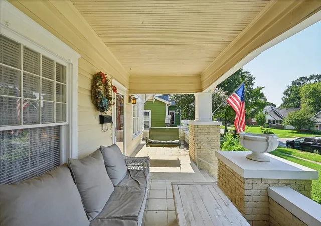 Photo 4 of Single family home for sale at 2115 E 17th Place, Tulsa, OK 74104 | MLS# 2626682 | Listing updated on 2026-08-20