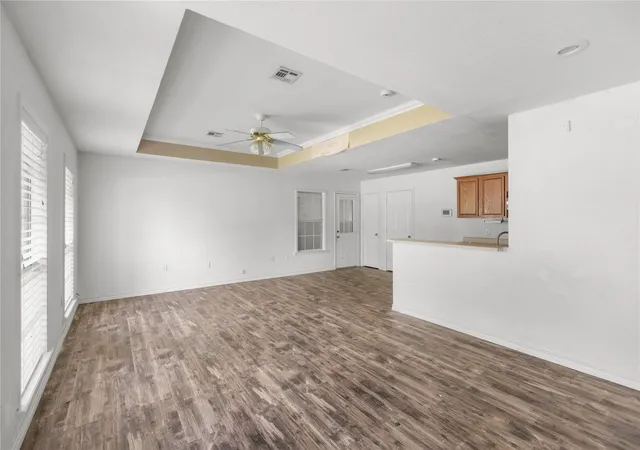 Photo 3 of Single family home for sale at 707 W Oklahoma St, Hugo, OK 74743 | MLS# 2627501 | Listing updated on 2026-08-20