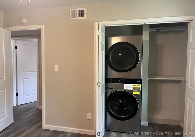 2nd image of 6812 S Toledo Ave, Tulsa, OK 74136