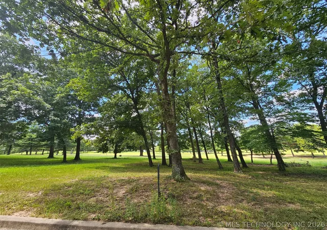 2nd image of 1010 Wilcox Cir, Tahlequah, OK 74464 | MLS# 2627571
