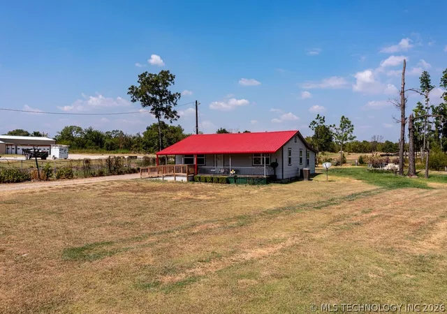 Photo 2 of Sale Pending at 1722 Highway 70 E, Kingston, OK 73439 | MLS# 2627593 | Listing updated on 2026-09-01