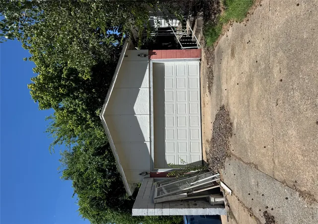 5th image of 1225 E Seminole Ave, Mc Alester, OK 74501 | MLS# 2627581