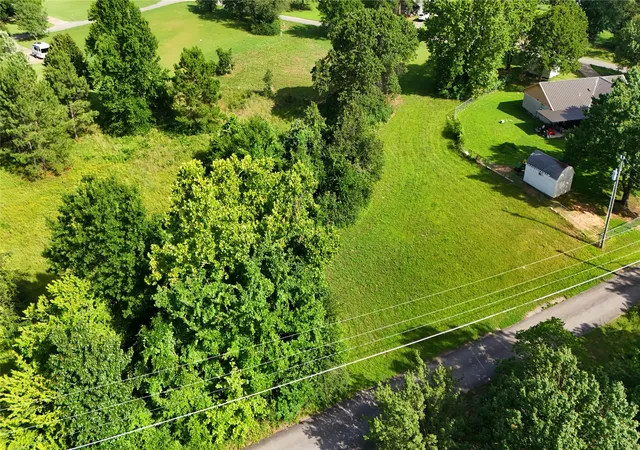 10th image of 1653 W Mcgill, Eufaula, OK 74432 | MLS# 2624880