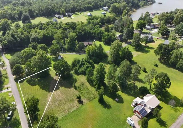 2nd image of 1946 Coon Creek Dr, Eufaula, OK 74432 | MLS# 2624878