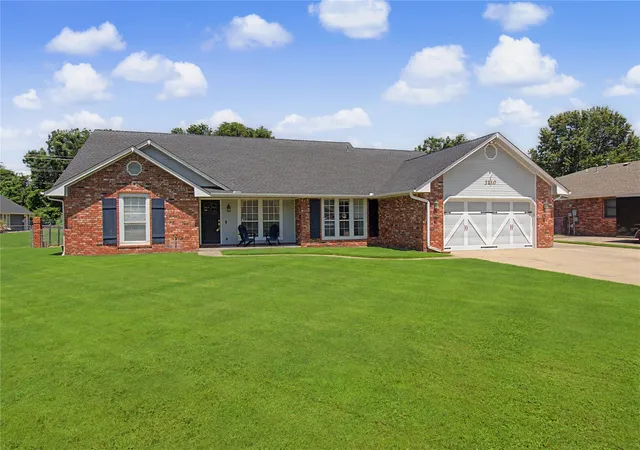 Photo 2 of Sale Pending at 3210 Cromwell St, Muskogee, OK 74403 | MLS# 2627281 | Listing updated on 2026-08-20