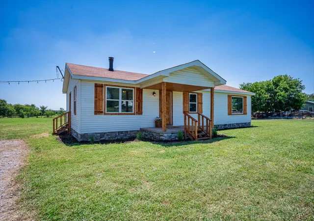 Photo 2 of Sale Pending at 37710 E County Rd 1520, Pauls Valley, OK 73075 | MLS# 2626886 | Listing updated on 2026-08-20