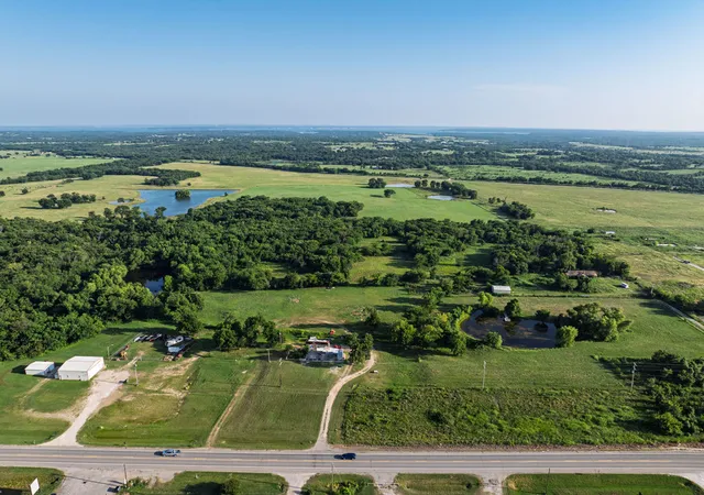 Photo 3 of Sale Pending at 1697 Highway 70 E, Kingston, OK 73439 | MLS# 2627718 | Listing updated on 2026-08-20