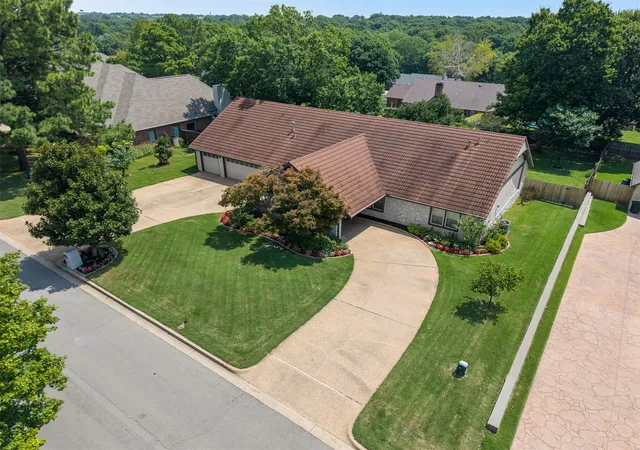 2nd image of 10727 S 69th East Ave, Tulsa, OK 74133 | MLS# 2627729