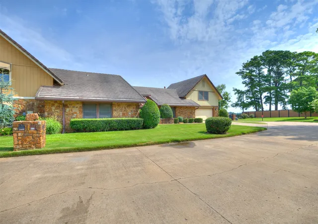 Photo 4 of Sale Pending at 6125 E 67th Court #1B3, Tulsa, OK 74136 | MLS# 2627742 | Listing updated on 2026-08-20