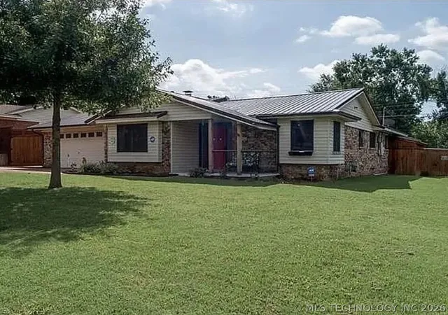 3rd image of 123 E Madison St, Broken Arrow, OK 74012 | MLS# 2625912