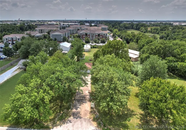 3rd image of 2435 W Omaha St, Broken Arrow, OK 74012 | MLS# 2627642